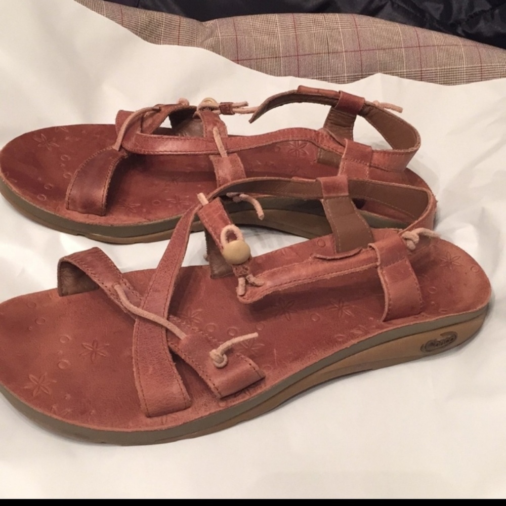 Leather chacos sz.9